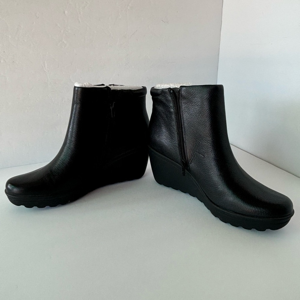 Naturalizer New Quineta  Leather Wedge Booties - Picture 2 of 9